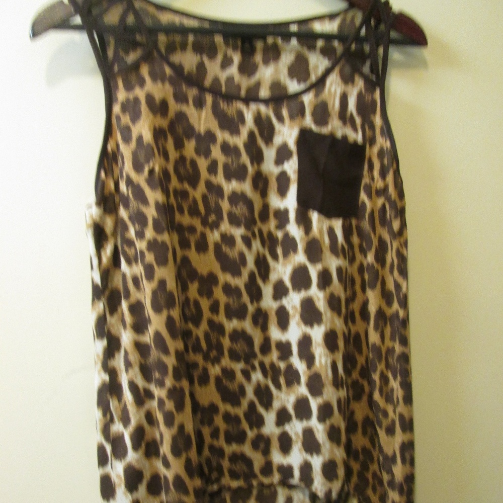 EDGE BRAND ANIMAL PRINT TOP/ MEDIUM/ POLY